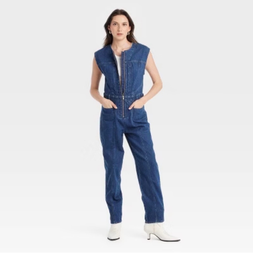 🌺NWT UNIVERSAL THREAD SLEEVELESS DENIM JUMPSUIT SIZE 6🌺